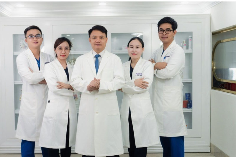 Thẩm mỹ viện Văn Trường quy tụ đội ngũ bác sĩ lành nghề